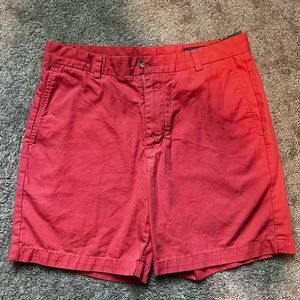 Vineyard Vines shorts